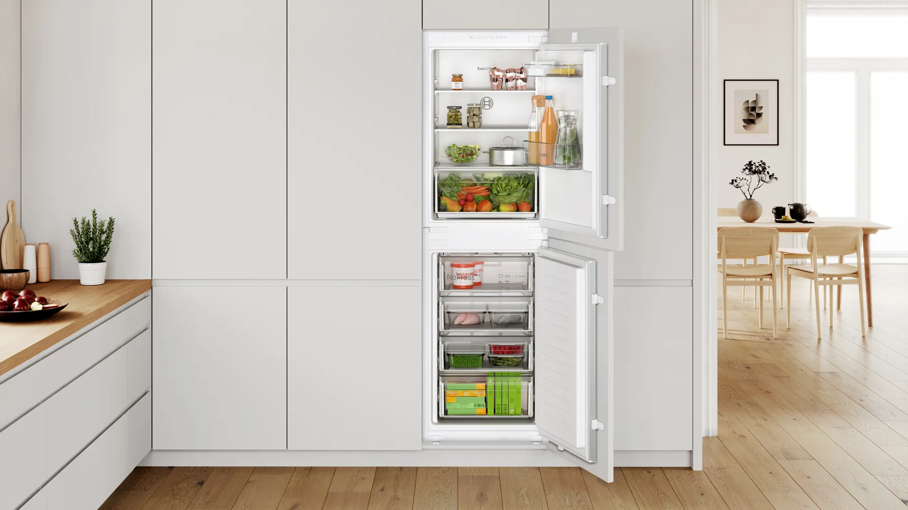 KIN85NSF0G Series 2 Built-in fridge-freezer with freezer at bottom 177.2 x 54.1 cm sliding hinge buy your appliance 2